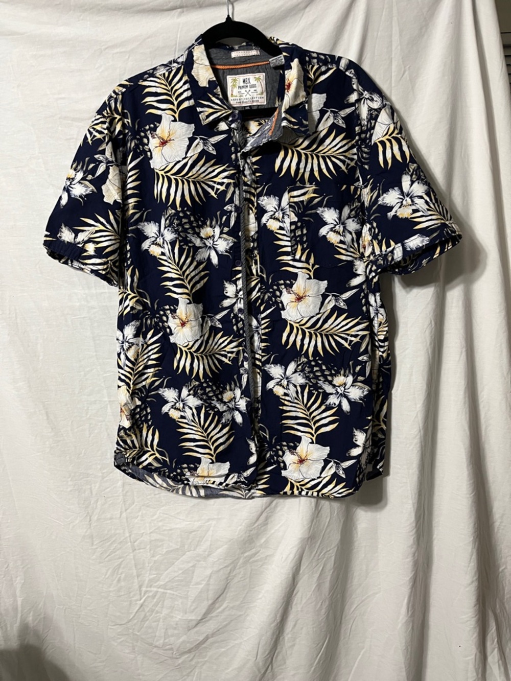 MEXX Navy Floral Short-Sleeve Button-Down Shirt